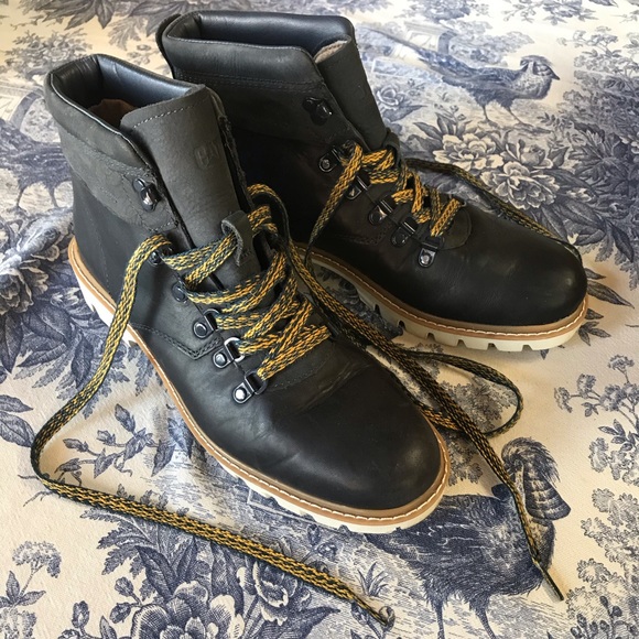 cat crux boot